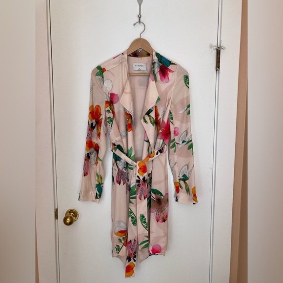 Babaton graphic floral robe from Aritzia - Picture 2 of 7